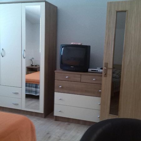 Apartments Batarilo Горни-Карин Номер фото