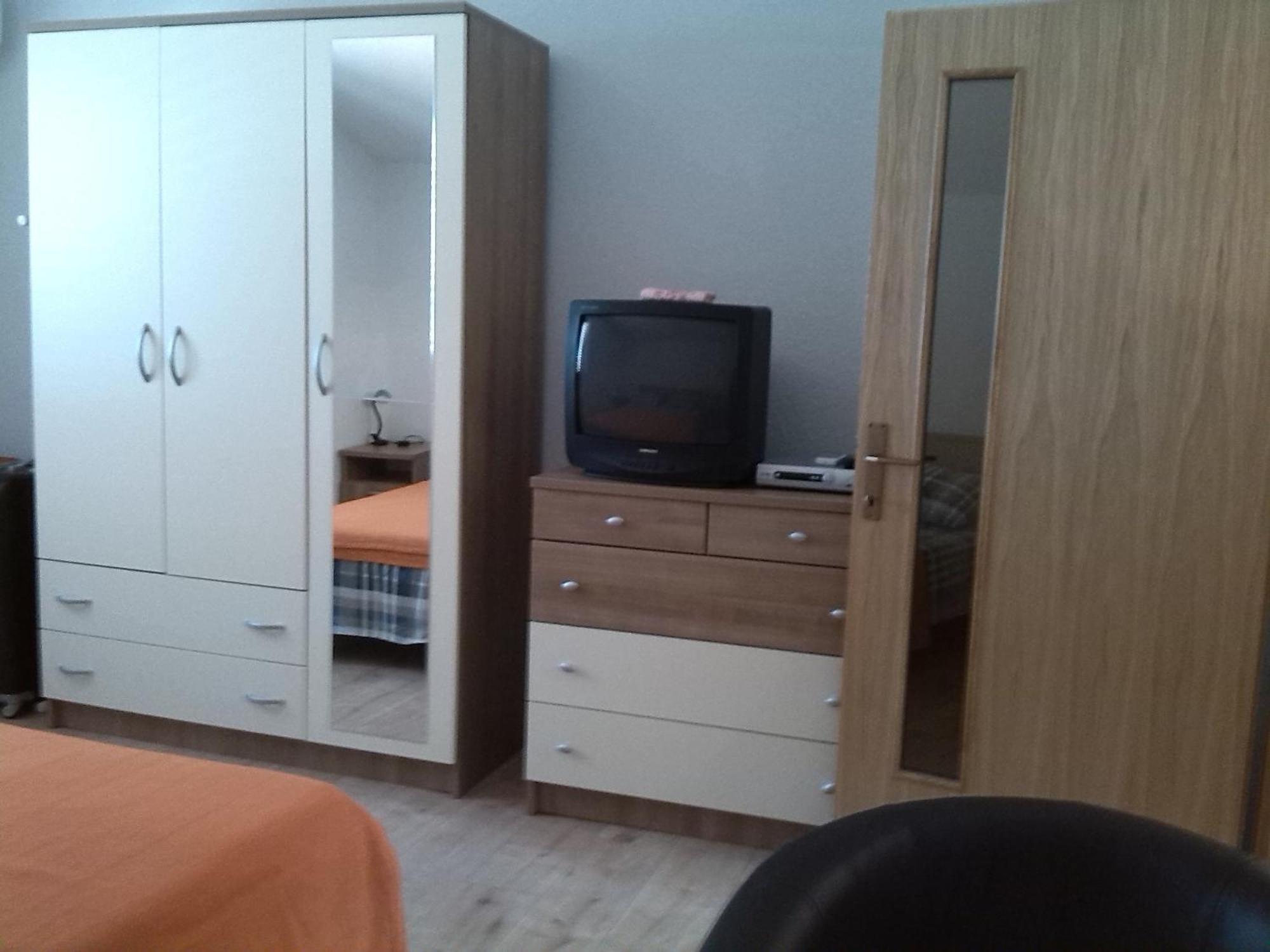 Apartments Batarilo Горни-Карин Номер фото